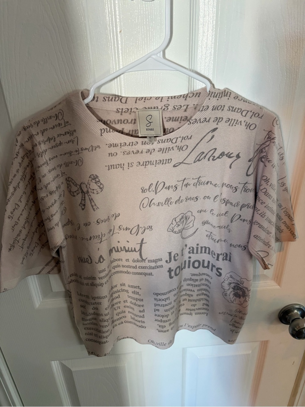 Sioni Short Sleeve Script & Floral Tee in Light Taupe